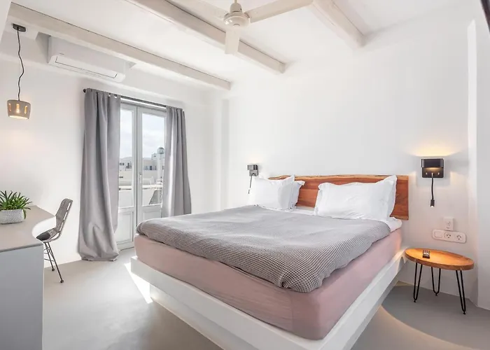 Paros Cape Ξενοδοχείο με διαμερίσματα Νάουσα