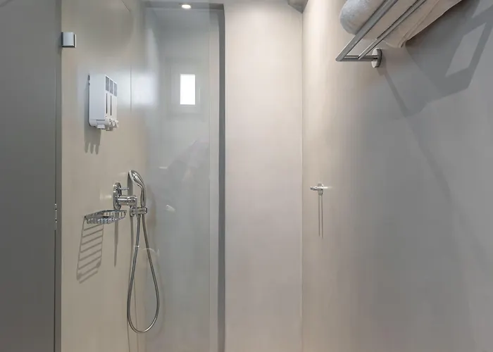 Paros Cape Ξενοδοχείο με διαμερίσματα 4*