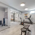 Paros Cape Apartmanhotel Náusza