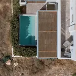 Paros Cape 4*