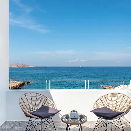Paros Cape ナウサ
