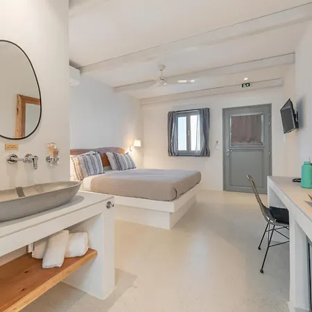 アパートホテル Paros Cape 4*