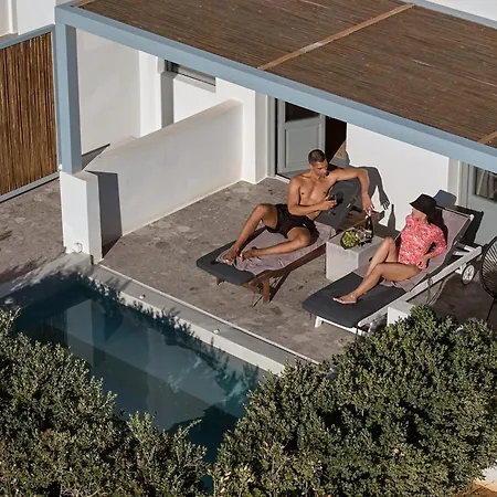 Paros Cape 4* ナウサ