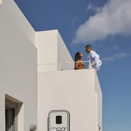 アパートホテル Paros Cape