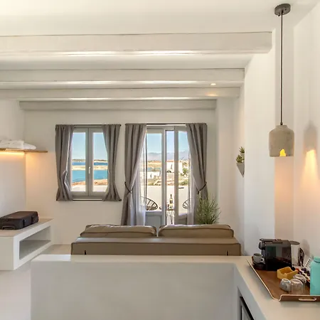Paros Cape Νάουσα